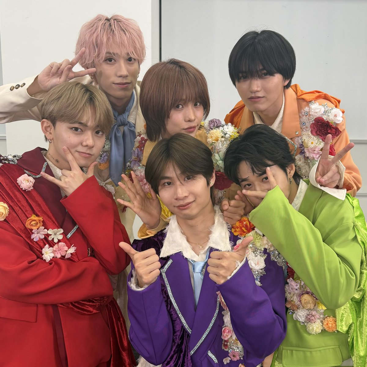 ⋆┈┈┈┈┈┈┈┈┈┈┈┈┈┈┈┈┈┈⋆ Thank you ONE FLOWER HALL