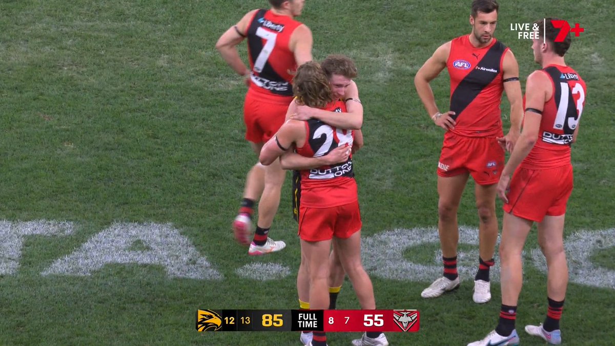 7AFL's tweet photo. All love between the Duursma's post game 🫶

#AFLEaglesDons https://t.co/pz5nnBIhQ8