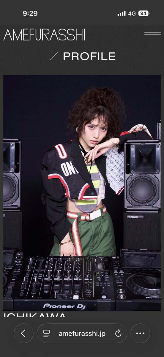 sakuramayh's tweet photo. 約9ヶ月、あっという間に楽しい日々でした。Colorsになれて良かった。
いつまでもAMEFURASSHIが大好きです
💜💛❤️💙
#AMEFURASSHI #愛来 #市川優月 #小島はな #鈴木萌花 #Colors #ColorCamp
@amefurasshi @amefura_yuduki
@amefura_hana @amefura_moeka https://t.co/gLOpA56vqE
