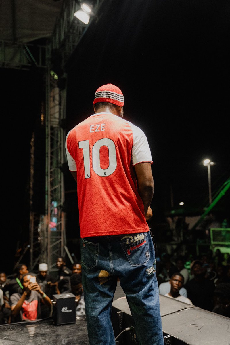 Odumodublvck_'s tweet photo. ❤️⚪️ https://t.co/ID889eEbvt