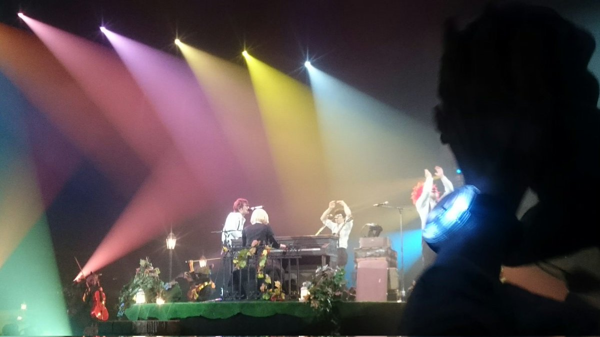 tarosneko's tweet photo. 最近ずっとセカオワが周年記念でライブの映像をあげてるんだけど、ほんとに懐かしすぎて泣けてくるんだけど

僕はセカンドステージに恵まれすぎててこの2つのライブが印象的だなぁ。持ってかれたし。

でもはじめて県外＋ライブの炎森も良かったよなぁ‥🥲💘 https://t.co/qAabSsxjcx