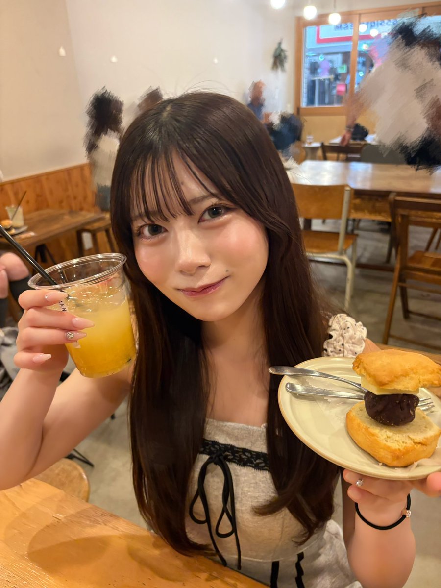 kotoha_parepare's tweet photo. 何でも100㌫がいい？│՞. ̫ .՞)🍎✨️ https://t.co/KaNLV8VVLB