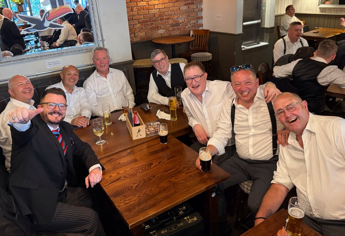 swaincomms's tweet photo. An incredible day filming for ‘Solomon Live’ at the second Light Blues Communication at @FreemasonsHall 

A day spent chatting to buzzing new &amp; young Masons - men &amp; woman, from across the globe.  

Can’t wait for you to see the video on 30th June.

@UGLE_GrandLodge @WorcsMasons https://t.co/18ea7wTR8T