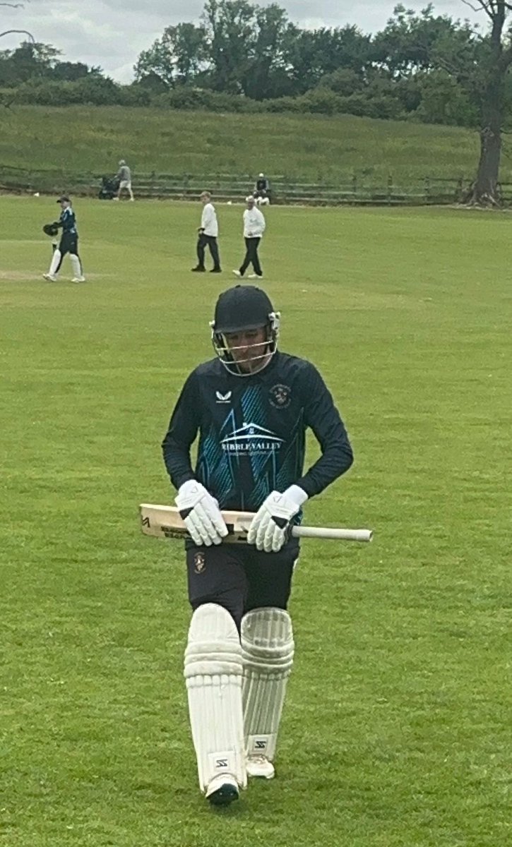 LongridgeCC's tweet photo. LCC 3s have set Whalley 347 to chase down in their second round Loxham Cup clash, with a fantastic 115 runs off 73 balls for Danny Wilkinson 👏

Nick Wilkinson added 87 runs and 41 came from James Fairclough as LCC look to book their place in the quarter-finals 🏏 https://t.co/lbqz1ndNYe