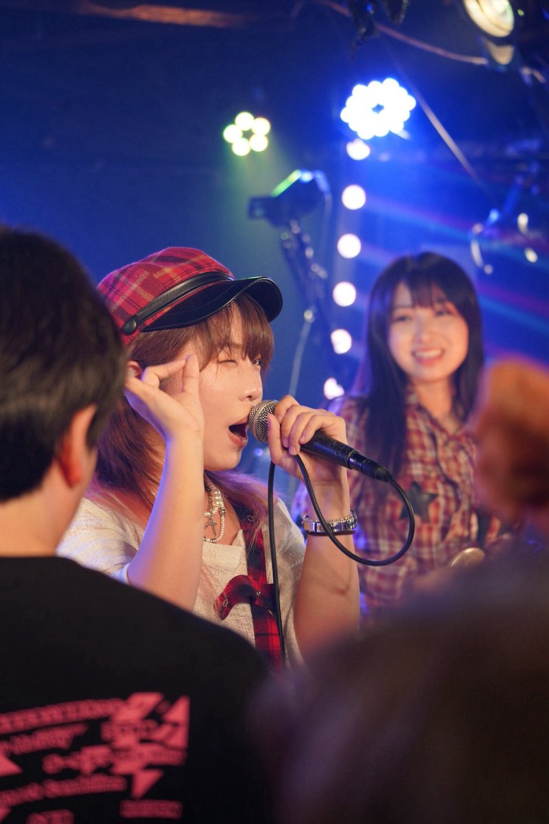 HONEYBEE_2017's tweet photo. 【🐝 #CherryBomb 🐝】

5/31(日)
@ 下北沢VOICE FACTORY

1. ミカヅキ
2. シブヤデメリット
3. セブンティーン
4. Try Again
5. パラレルワールド

ありがとうございました！

#HONEYBEE https://t.co/aGJOMTlCtO