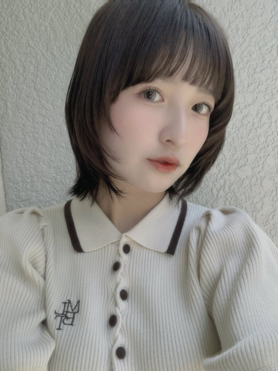 tomoka_takazawa's tweet photo. 本日23歳の誕生日を迎えました✨️

そして初めてレイヤーを入れて雰囲気を変えてみました🤭

23歳もよろしくお願いします🤍🫧 https://t.co/D9XePT6uOs