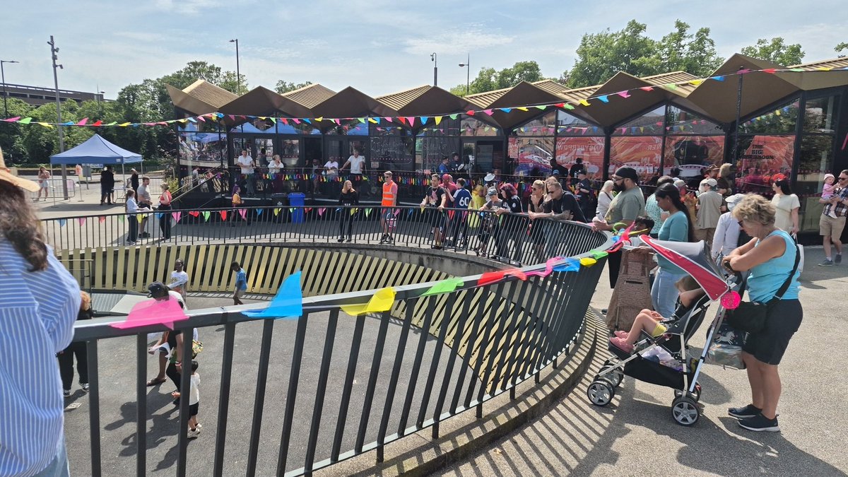 jackabbott90's tweet photo. It was great to see so families families enjoying the New Wolsey Theatre's Big Afternoon yesterday.

There was live music, arts and crafts, games and more! 

Huge thanks to the New Wolsey team for putting on this free event, and all the people and orgs who helped make it happen. https://t.co/bC7W3nB2zQ