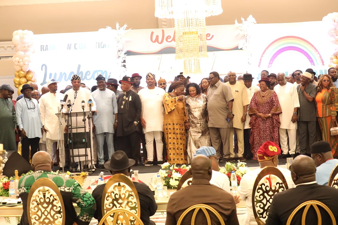 G_BloggerX's tweet photo. “Rivers State has no option but to support Tinubu in 2027,” says FCT Minister Nyesom Wike, citing federal appointments, development projects and opportunities enjoyed by the state under the current administration.

#Wike #Tinubu #RiversState #2027Elections #NigeriaPolitics https://t.co/vxeuBIp5JG