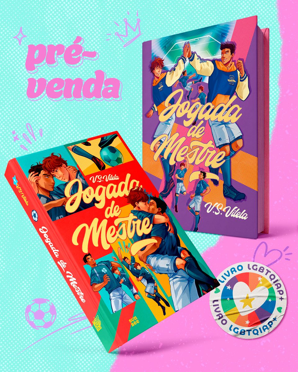 EditoraSunbee's tweet photo. 📚 “Jogada de mestre" vol. 1 e 2 da @autoravsvilela
️🗓️ até 30/06
🏳️‍🌈 Romance aquileano

🔖 Adquira já o seu exemplar e garanta todos os itens exclusivos da pré-venda!

🐝 Link na bio

Capa: quel.mdn
Postais: @apsalvatoriart https://t.co/TAfXBi2LZ0