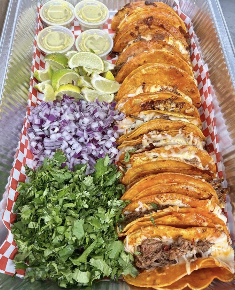 tacokingX's tweet photo. I love being Mexican https://t.co/fCnqyEPD8U