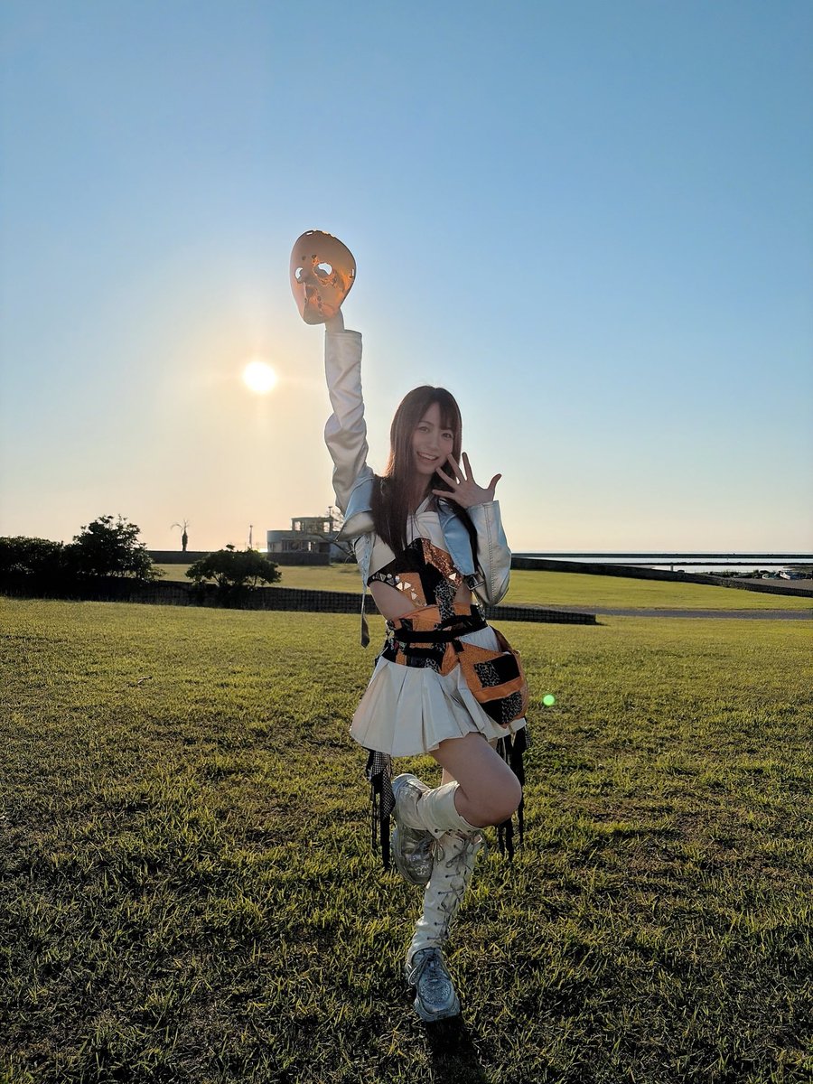 kojimayuukataso's tweet photo. 【2026かしわざき風の陣】

今年も仮面女子メンバーと地元に帰って来れて嬉しかったです🥹🫶🏻✨

柏崎で「LOVE☆WAVE」が出来て綺麗な夕陽も間近で見られて美味しいご飯もいっぱい食べられてHappyyy💗🌊

次は恋人岬からの眺めを見てもらいたいなぁ〜

会いに来てくれた皆様方ありがとうございました🥰 https://t.co/QsL7dqHi36