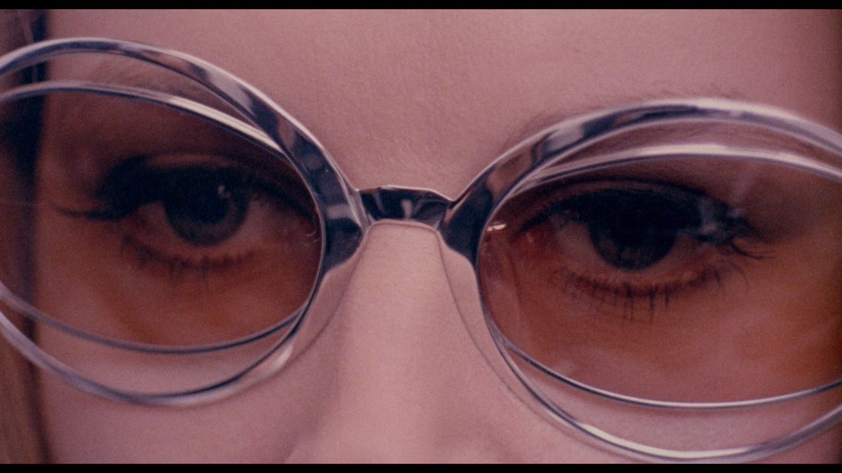 cinemafrances's tweet photo. Quem ainda não assistiu esse não sabe a obra-prima que tá perdendo. De verdade, que filme do CARALHO. https://t.co/EaTCMI3jdZ