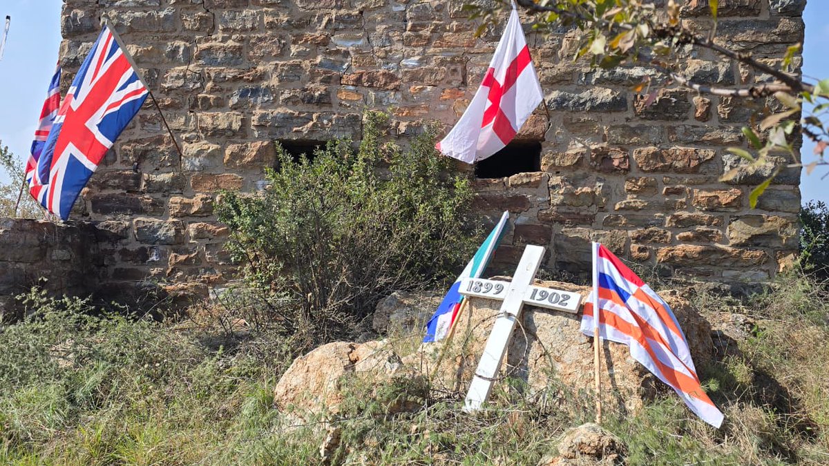 MidvaalLM's tweet photo. Wreaths were laid in honour of all lives lost during the conflict. https://t.co/9jpE4MhlV5