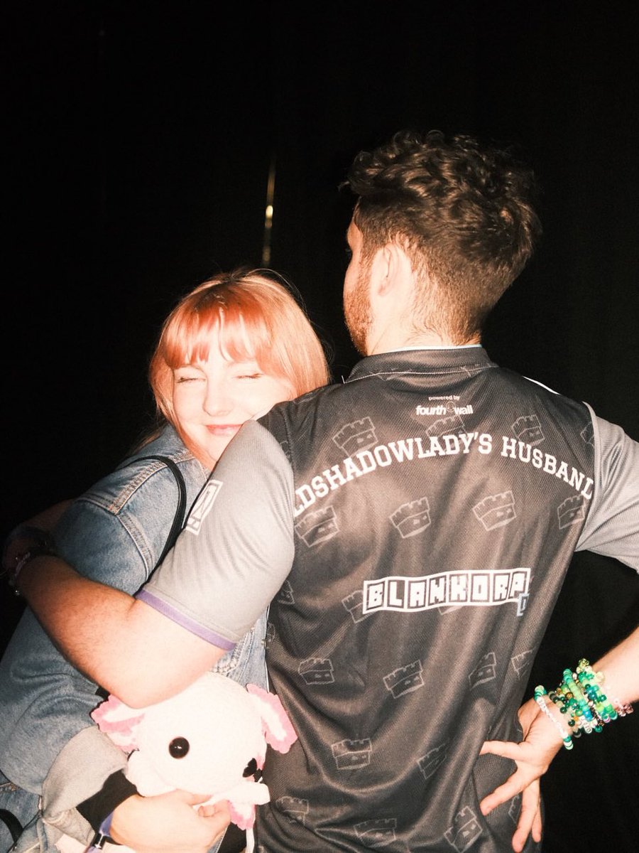 BABYPEGAC0RN's tweet photo. joel’s wife and ldshadowlady’s husband <3 https://t.co/iAXzEauKJt