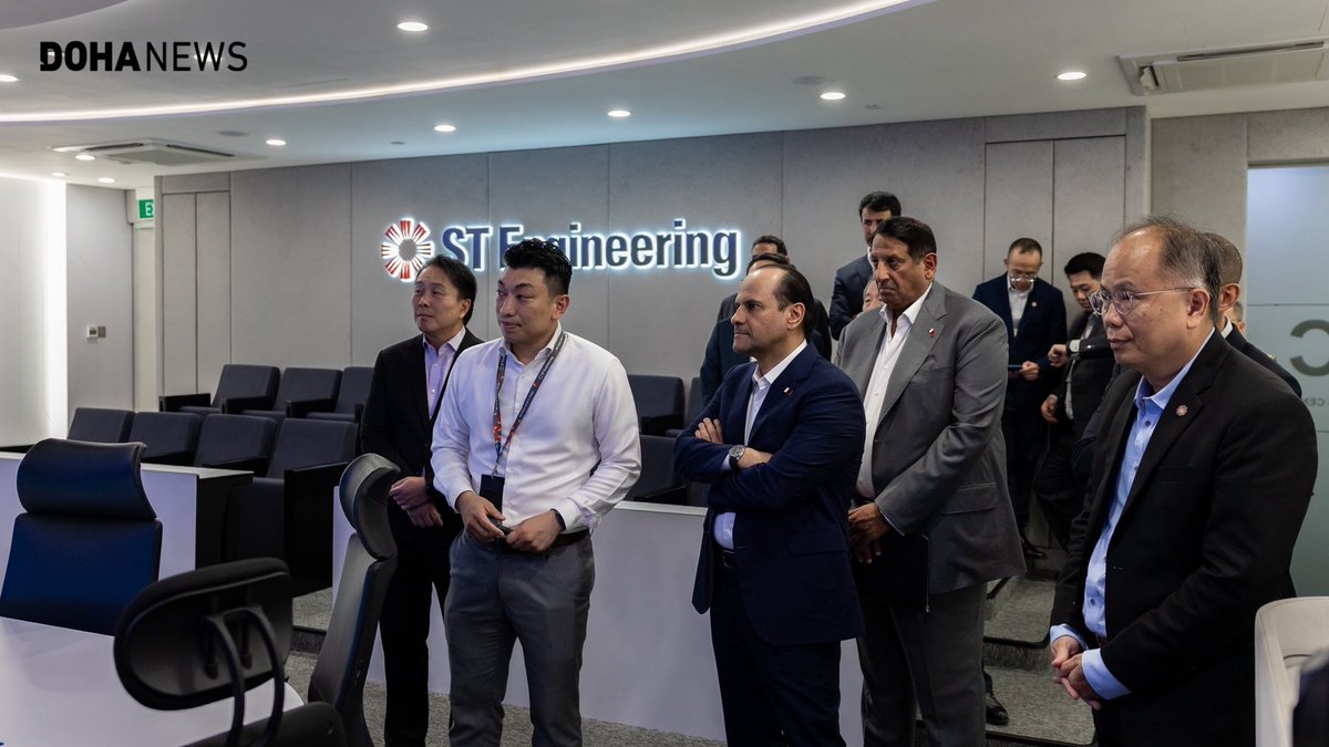 dohanews's tweet photo. #Qatar's Deputy Prime Minister and Minister of State for #Defence Affairs Sheikh #Saoud bin Abdulrahman Al Thani visited ST Engineering in #Singapore on the sidelines of the Shangri-La Dialogue 2026. ST Engineering is one of #Asia's largest defence and #engineering groups, operating across defence, aerospace, smart city solutions and digital infrastructure.
During the visit, Sheikh Saoud met with ST Engineering Chairman #Teo Ming Kian and toured the company's armoured infantry vehicle manufacturing facility. The visit was attended by Qatar's Ambassador to Singapore #Abdulaziz Al-Malki Al-Jehani and senior officials from ST Engineering.
