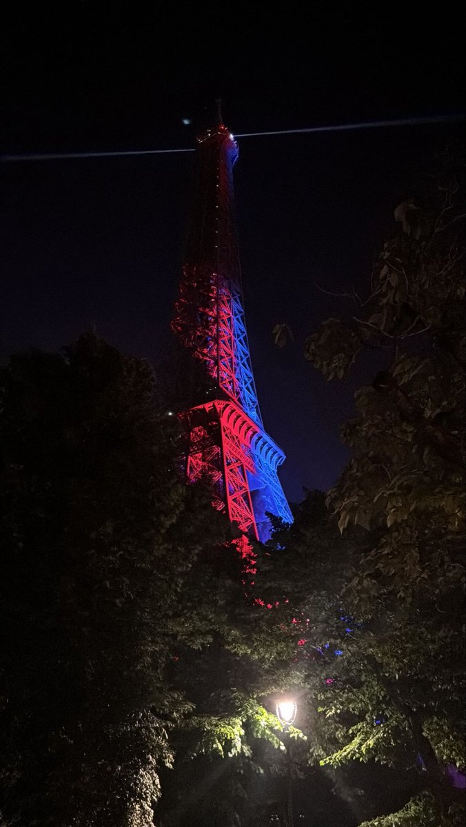 mlb_95's tweet photo. La plus belle soirée de ma vie 🔴🔵 https://t.co/13vncDf2Lf