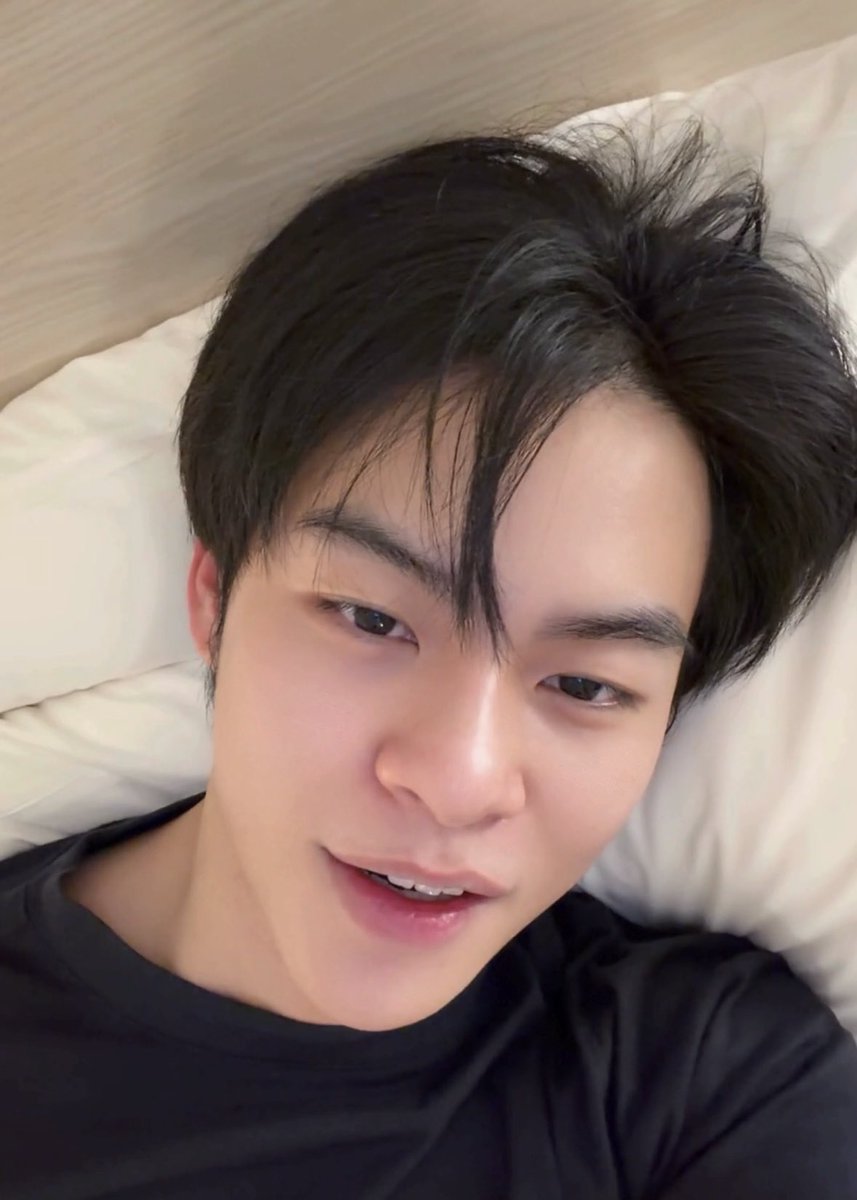 tomarcto's tweet photo. เปิดคลิปมาเป็นลุคนี้ อห ป้าเกือบหัวใจวายตาย https://t.co/UMmqkT7Dzz