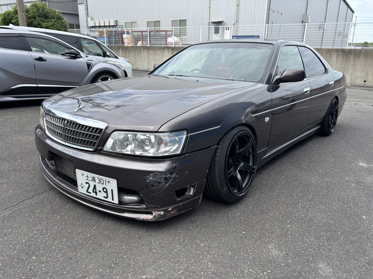 takesitakoutaro's tweet photo. 35ローレル
売ります。

車検9年10月

RB25ターボ　MT載せ替え公認

価格280万円　前後　予定してます。

ローン可能　プレミア　オリコ　アプラス

#車売ります https://t.co/HORkCjAQTR