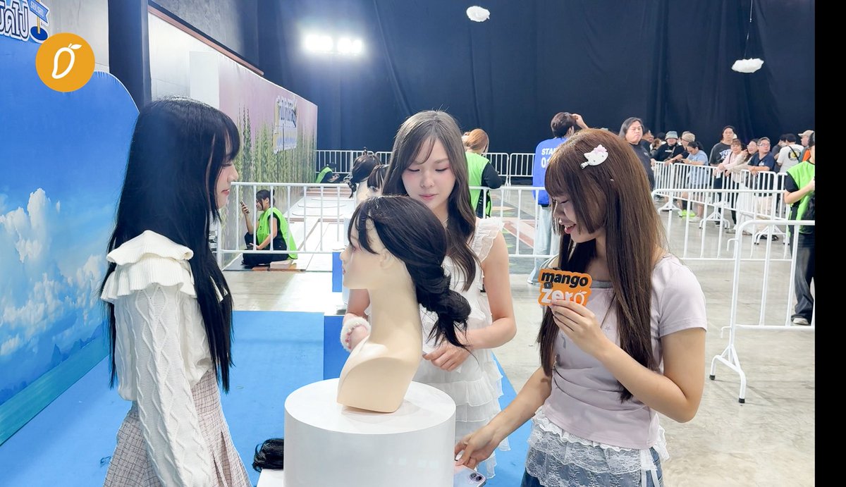 themangozero's tweet photo. 📸👀เก็บโมเมนต์งานครบรอบ 9 ปีของ 48TH 
#BNK48CGM48OnCloud9Festival 💜💚
.
ฝากแฟนๆ เตรียมรอรับชมคอนเทนต์สุดพิเศษของงานนี้กันด้วยนะ~✨
.
#ポニーテールとシュシュ 
#BNK486thALBUM #BNK48 #CGM48 #BNK48CGM48OnCloud9Festival 
#MCCHall #TheMallLifestoreBangkae https://t.co/MkXr6pTZXj