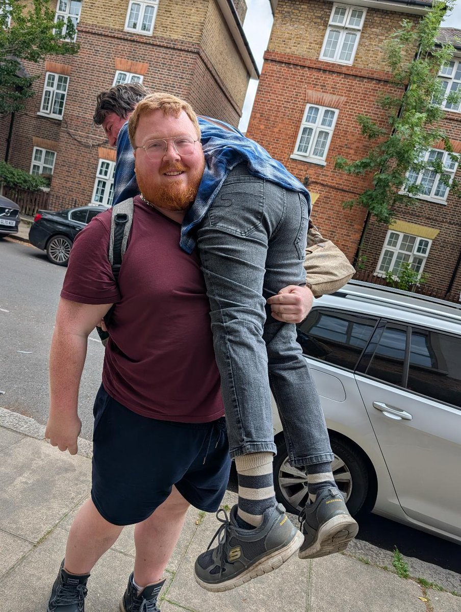 TheBearishBrit's tweet photo. Get yourself a boyfriend who's easily transportable! https://t.co/OCEEGRwbju
