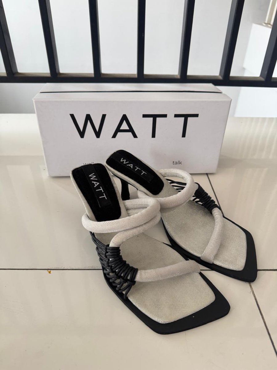 yesitsmegaes's tweet photo. WTS! #zonauang

Sepatu heels merk WATT ukuran 37

alasan dijual :
karena kekecilan, gakpernah dipakai jadinya. masih di dus, baru dibuka, difoto, abisan udahan…

harga jual 400k (nego allowed smpe deal)

minat dan detail lebih lanjut bisa dm! https://t.co/9RSUYTuTei