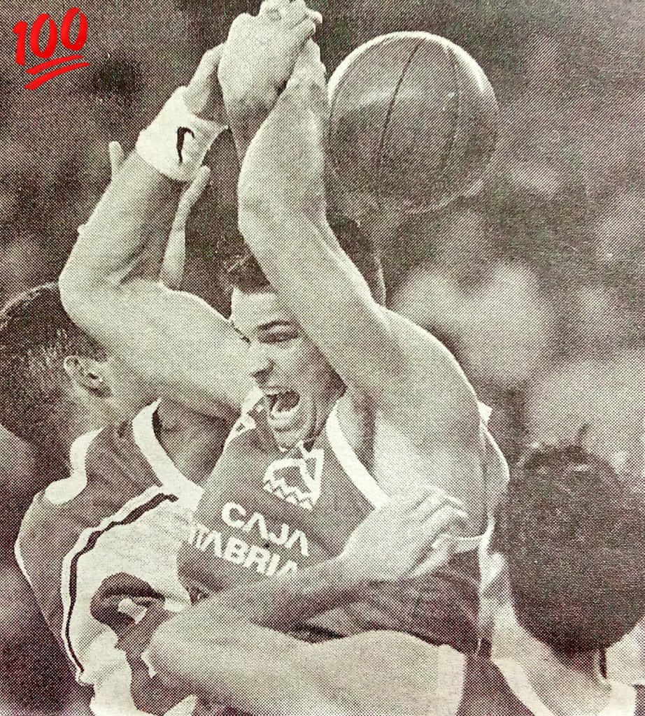 jrdvr73's tweet photo. 🏀 El americano Bob Harstad jugando con el SAB Torrelavega hace 30 años, durante la temporada 1995/96.

Seguramente, el mejor jugador extranjero de la historia del club https://t.co/hV7bB8LNca