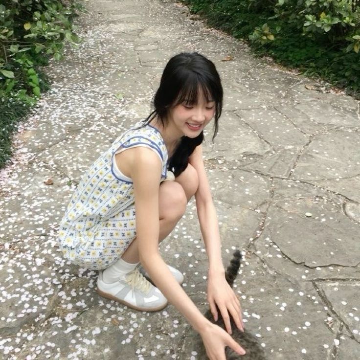 ๐ฃฒ ๏พ ๐dinda tweet media