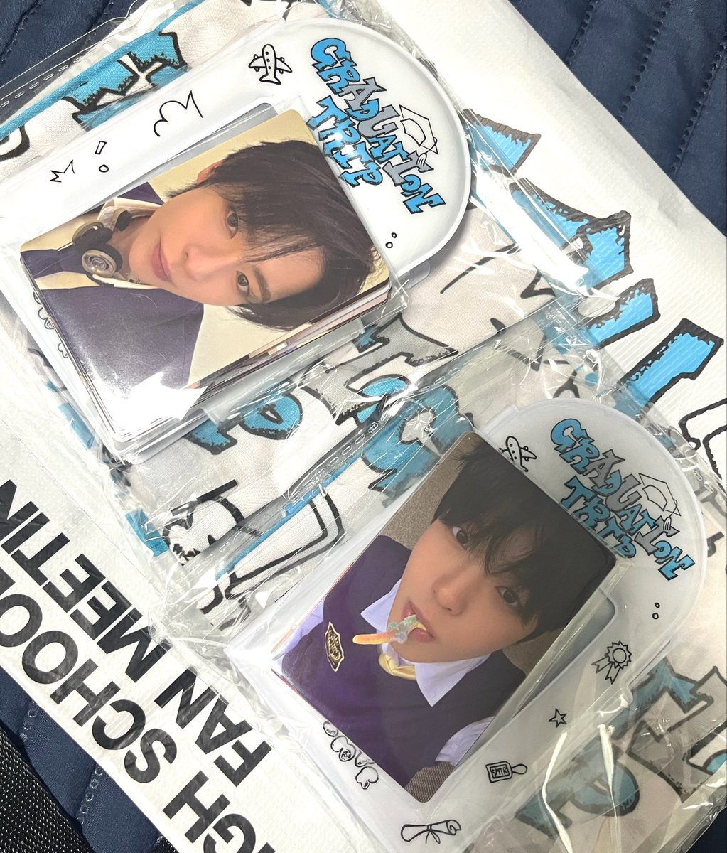 guhamyo's tweet photo. SMTR25 응답하라 하이스쿨 서울 팬미팅 1일차 3일차 day1 day3 입장선물 입장기프트 포카 양도 sell⭕️

1set
7.0
https://t.co/SjKy2UTbkj

송하 한비 저스틴 하민 현준 카친 타타 우린 사다하루 재원 니콜라스 캇쇼 다니엘 찰리 하루타 Wts hanbi hamin songha nicholas daniel justin hyunjun haruta https://t.co/adDAVjOWcm