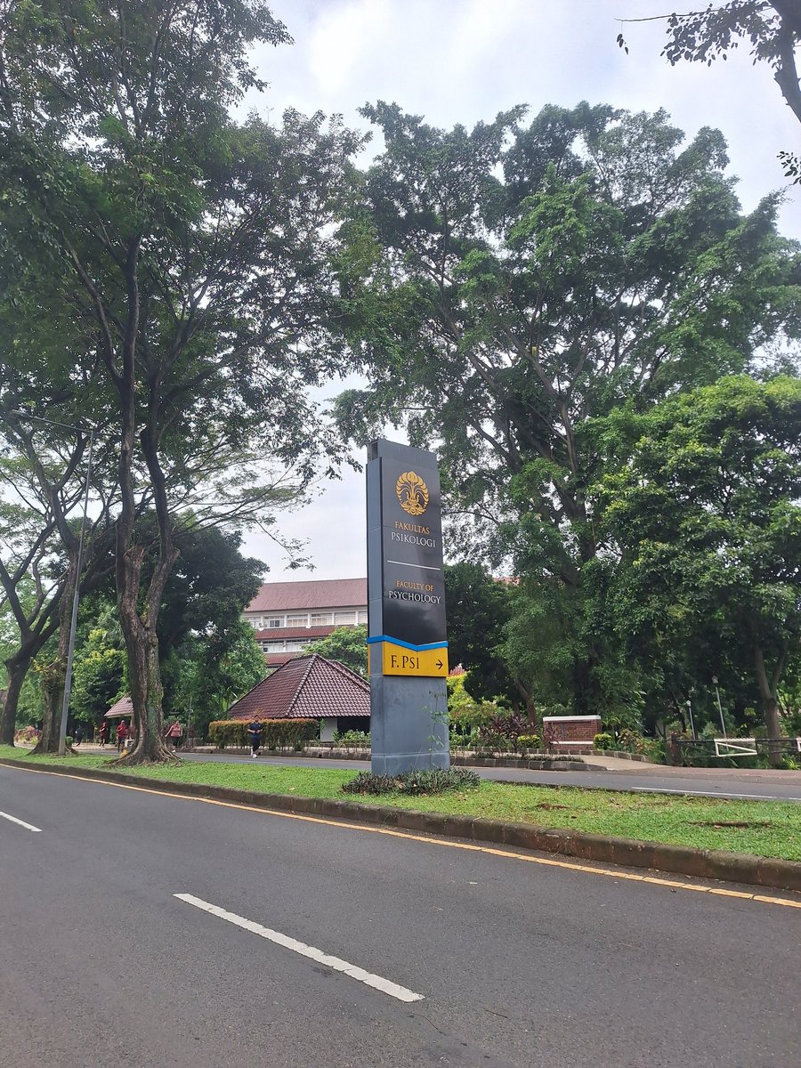 sayourcall²⁶ - otw survive kuliah ☄️🧬 tweet media