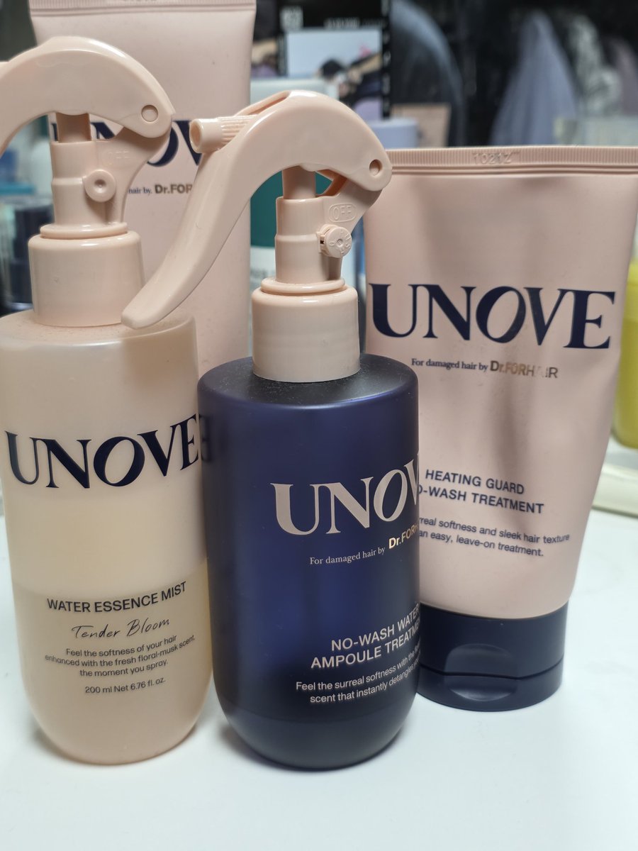 wonlang717's tweet photo. @UNOVE_KR 민규가 모델이라 관심가지기 시작한 Unove💜
이제는 욕실에도, 화장대에도, 향수 선반에도
제품들이 자리잡고 있는데요!
그중에서 제 pick은 집착헤어팩!
집착적으로(?) 쓰고 있습니당😆
덕분에 머릿결도 좋아졌고 향기도 뿜뿜👍

아니 근데 가방 30명이라니... 제발 팔아주세요😭😭 https://t.co/bTOdLWuNUr