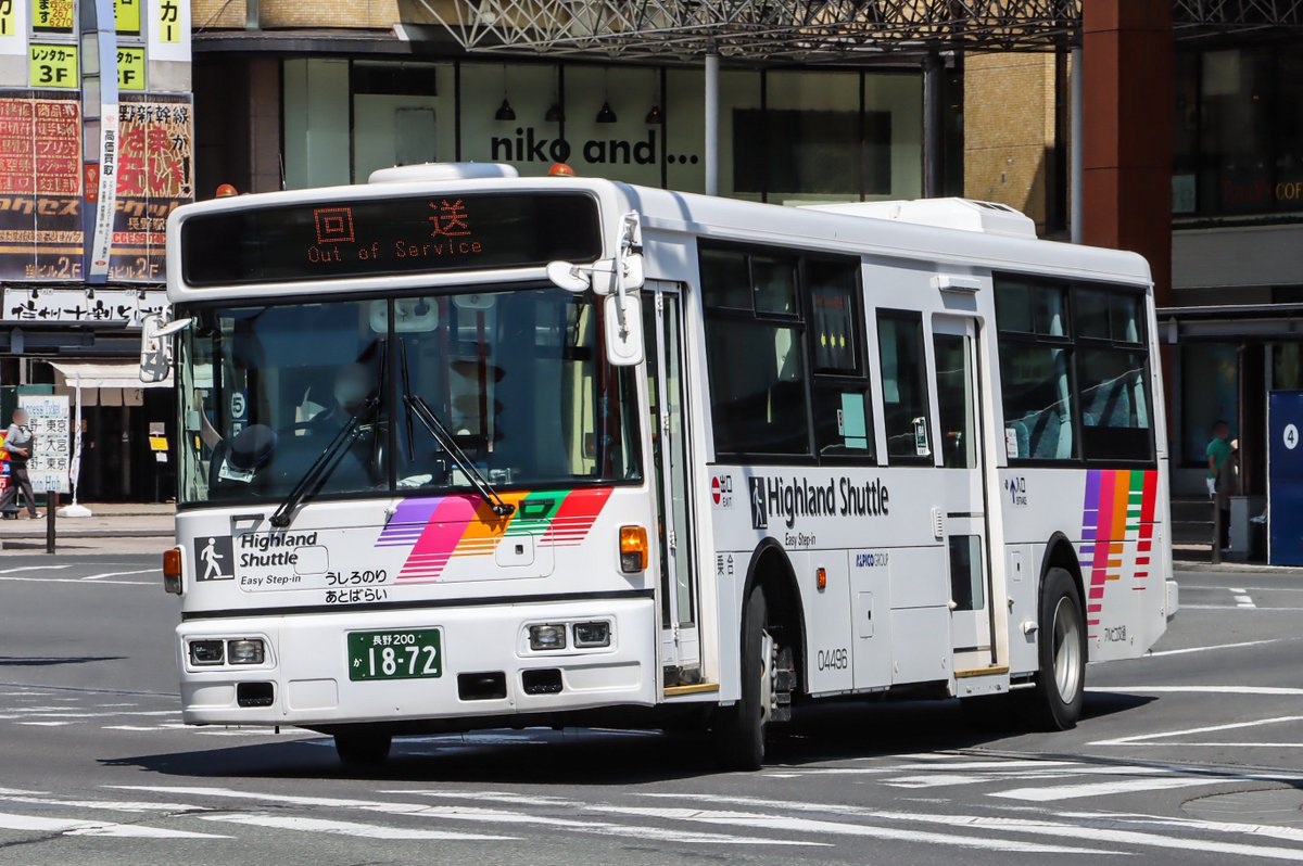 rain_rbn's tweet photo. アルピコ交通04496    長野200か18-72
KL-JP252NAN改(04年式)＋西工96MC B-Ⅰ

元京王バスのJP
白色のライトベゼルが特徴的ですね https://t.co/A3M2vpbzoV