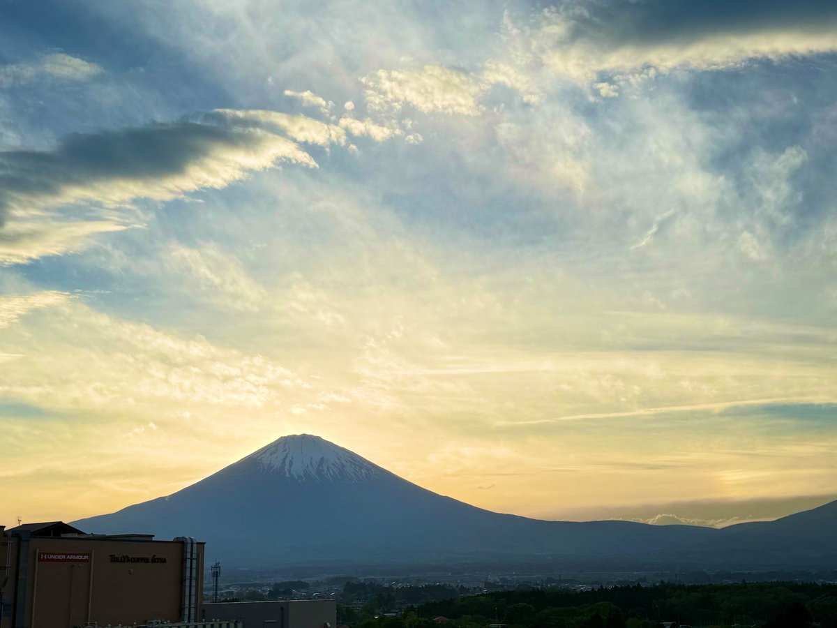 MGmadeHASSAKU's tweet photo. 5月メモリー④

箱根観光

大型温泉施設とアウトレット行ってきた🚗³₃ https://t.co/iW8wKwxsWh
