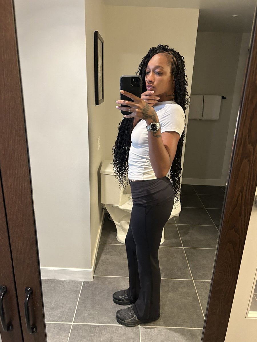 freakypearledts's tweet photo. my birthday friday ￼￼￼￼￼😛😛😛😛😛😛😛 https://t.co/rRqaXuFKyE