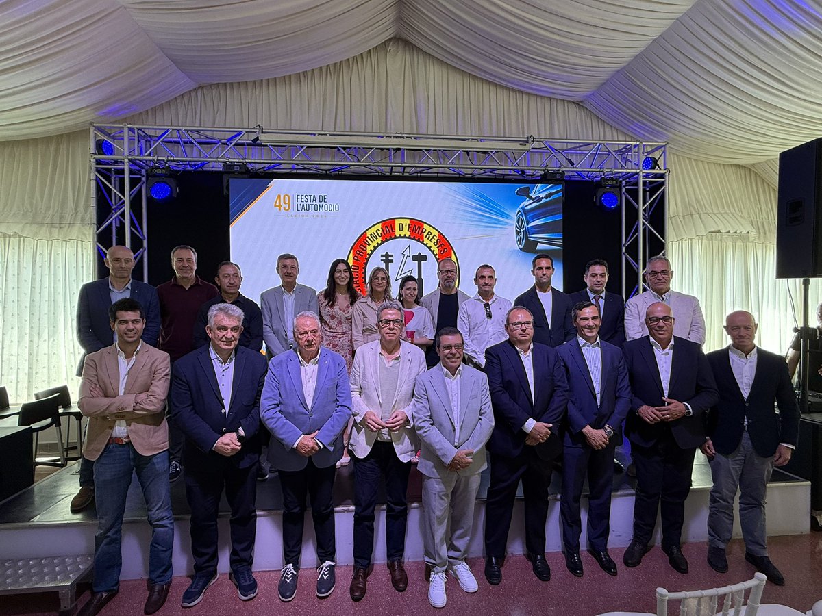 LoJoan's tweet photo. A la 49a Festa de l’Automoció hem reivindicat el paper d’un sector estratègic per a les terres de #Lleida: genera ocupació, cohesiona el territori i afronta amb ambició els reptes de la digitalització i la transició energètica. Gràcies a @automociolleida per la vostra feina! https://t.co/NJu5sLtXZg