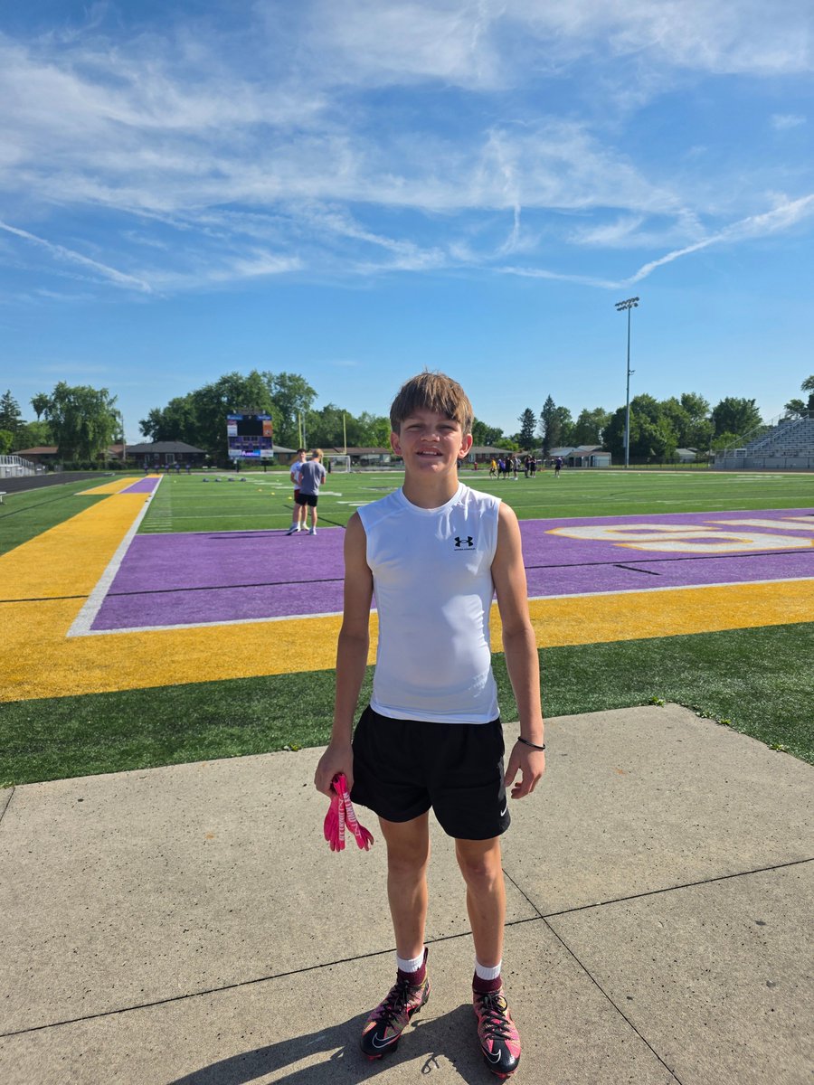 PorterZ50582's tweet photo. Had a great time working on my skill work at the @__taylordecker Youth Football Camp with @ButlerAviatorFB. Thanks for the opportunity. I won the longest punt and was 2nd for the fastest 40 competition for my age group. #widereceiver #classof2031 https://t.co/uSKg2BzEIw