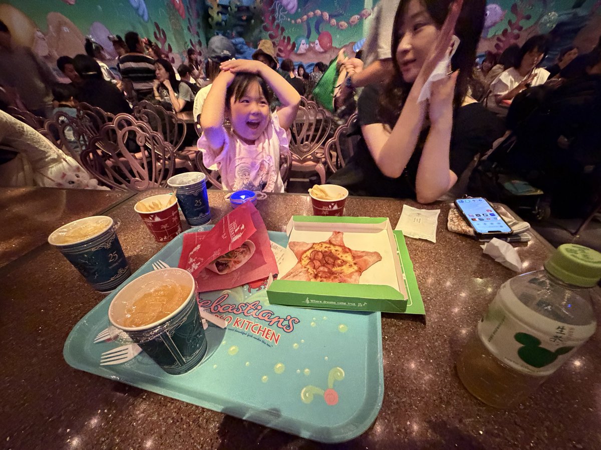 ORAFU05301's tweet photo. 仕事で嫌なことがあっても
年に1回こんな幸せなことがあったら
ぶっとぶわ https://t.co/aoGQrySrNf