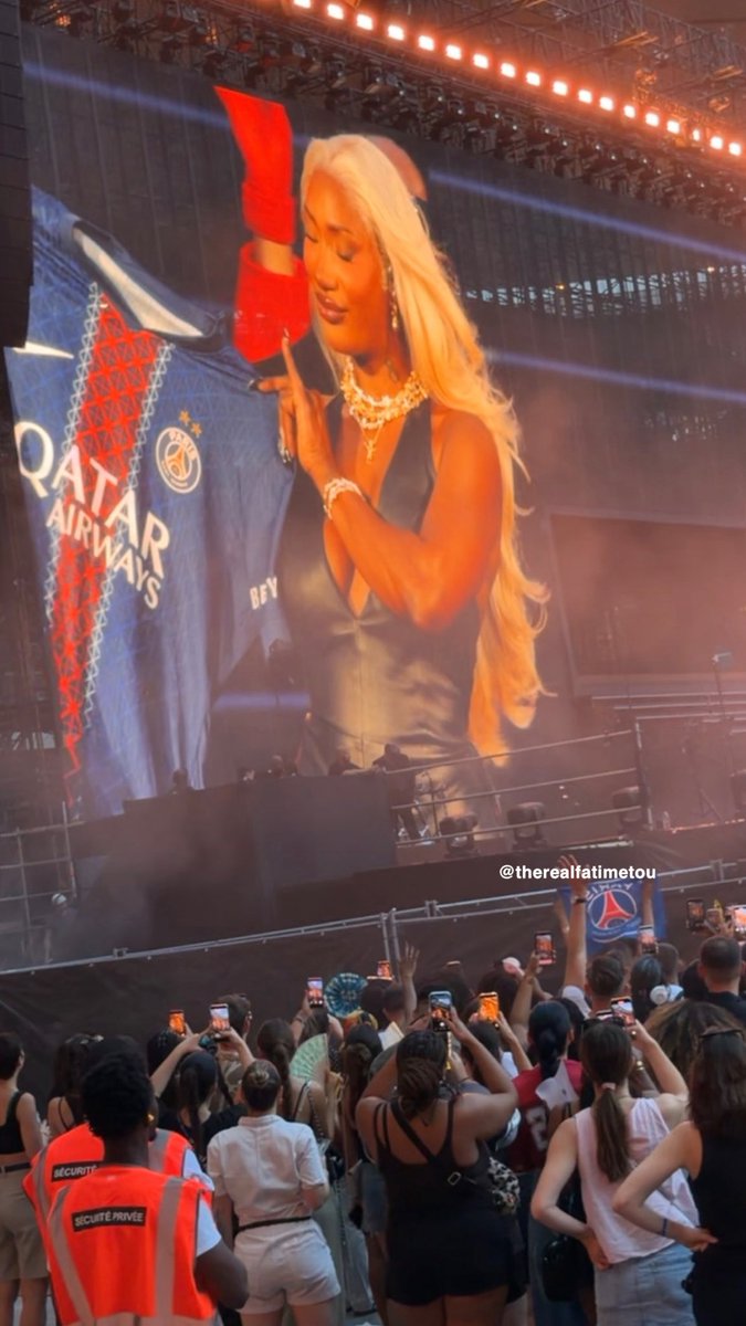 Metou_metou's tweet photo. Meilleur concert de l’année et ya pas débat vraiment ! 🔥🔥🥵💯🫶🏾 https://t.co/Y0pHnqwLNS