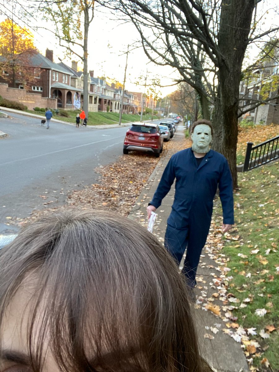 BasedHorrorGuy's tweet photo. Happy #MichaelMyersMonday!

Please consider checking out my Rumble video channel where I discuss all things horror.

Film Revisits
Gaming Replays
Rankings
Shorts

https://t.co/NFRTnOeFeC https://t.co/9i7NPlHm74