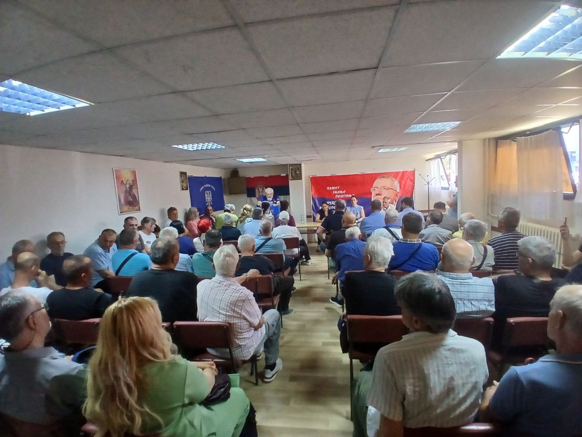 RadikalMiljan's tweet photo. Одржана Годишња скупштина Општинске организације Српске радикалне странке Палилула 💪💪💪 https://t.co/vCSMoF3ltN