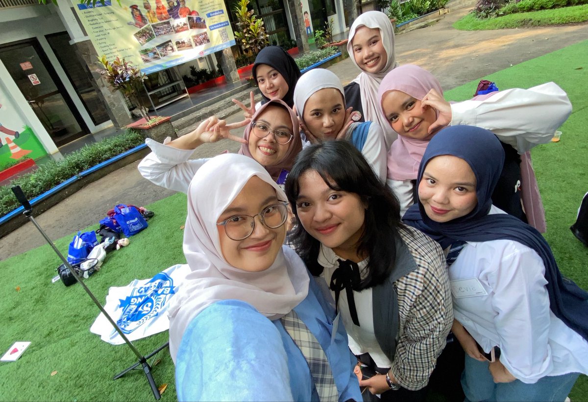 teryojee's tweet photo. merayakan bertambahnya umur yoje imut dan mantap bersama sai bandung yg tiap event orang barunya nambah terus #wow #skrgsaiadaseribudibandung tengs etmin eventnya SERU SEKALI @42bandung https://t.co/502N7IAYFc