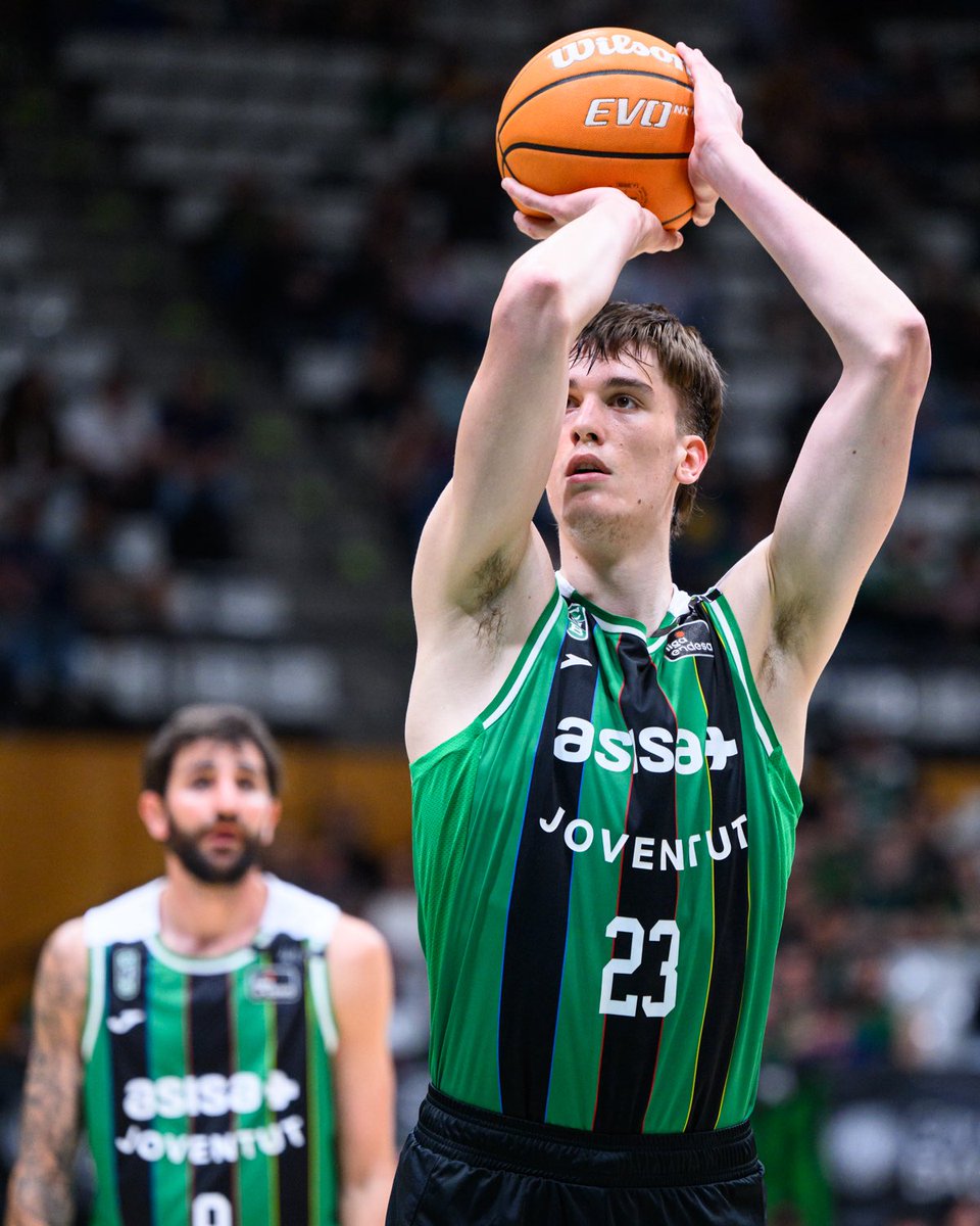 Penya1930's tweet photo. ⭐️ Michael Ruzic, membre del millor cinc jove de l’ACB

🔝El jugador croat ha acabat segon en les votacions per darrere de Sergio de Larrea

👏 Felicitats, Michael!

#ASISAJoventut #CityOfBadalona https://t.co/dhNDzNM9lO