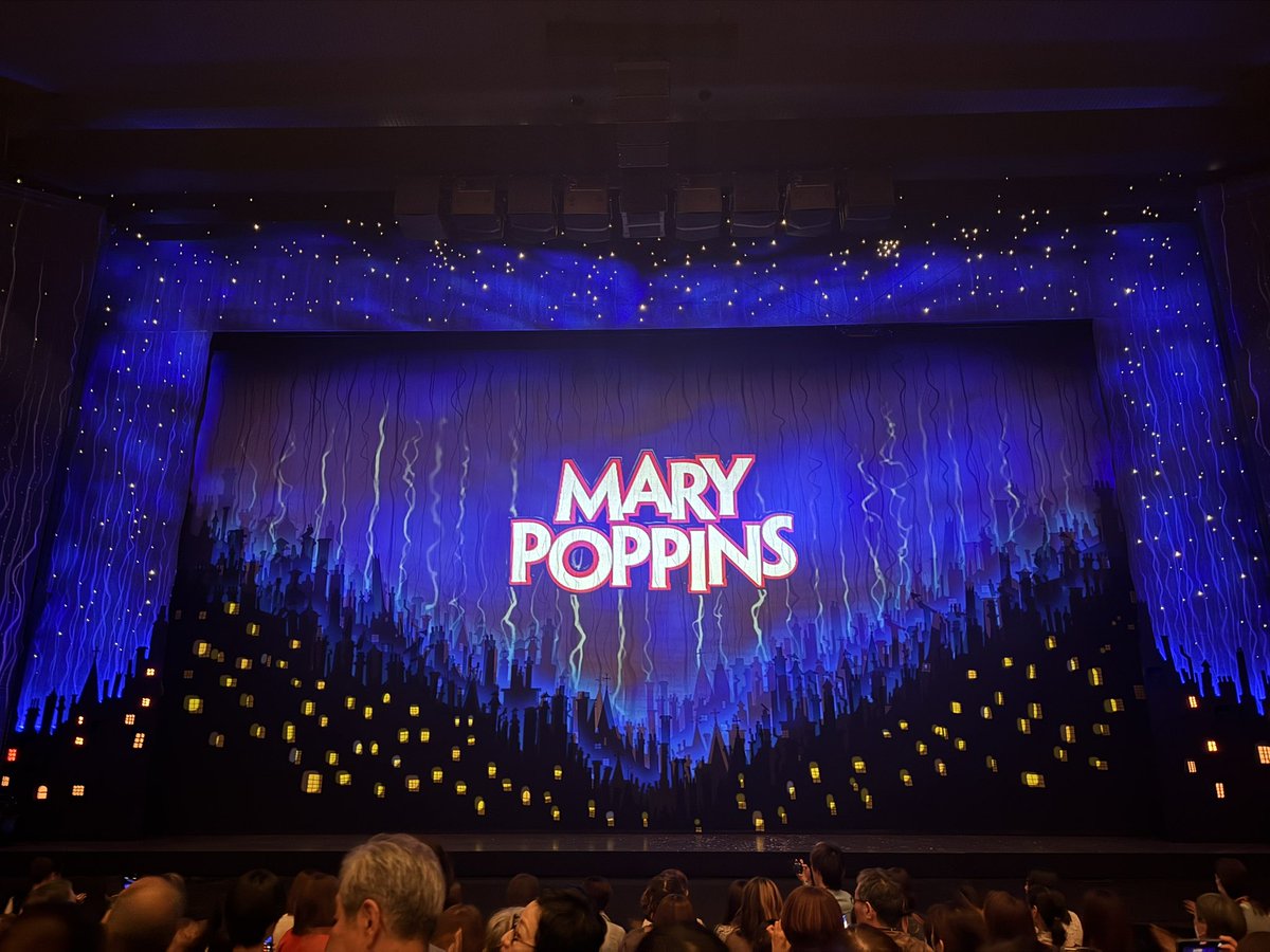 Chi960287's tweet photo. 今日はミュージカル『メリー・ポピンズ』☂️
豪華な舞台の仕掛け、生演奏、
キャストたちの素敵な歌とダンス
もう最高でとってもハッピーでした(*ˊᗜˋ*)♡ https://t.co/lWGlL1UytZ