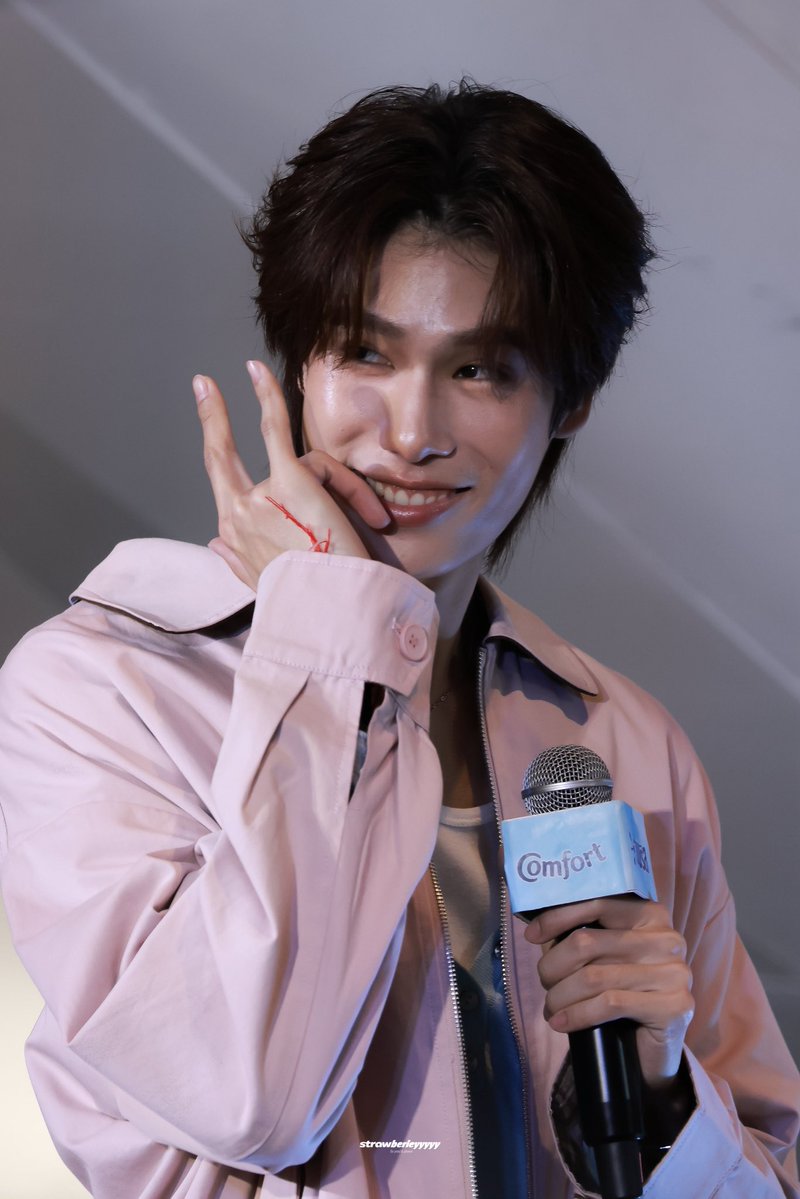 ♡𝙨𝙩𝙧𝙖𝙬𝘣𝘦𝘳𝘳𝘪𝘦𝘺𝘺𝘺 ᵕ̈ tweet media