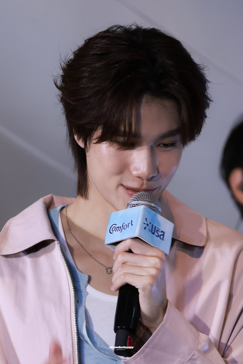 ♡𝙨𝙩𝙧𝙖𝙬𝘣𝘦𝘳𝘳𝘪𝘦𝘺𝘺𝘺 ᵕ̈ tweet media