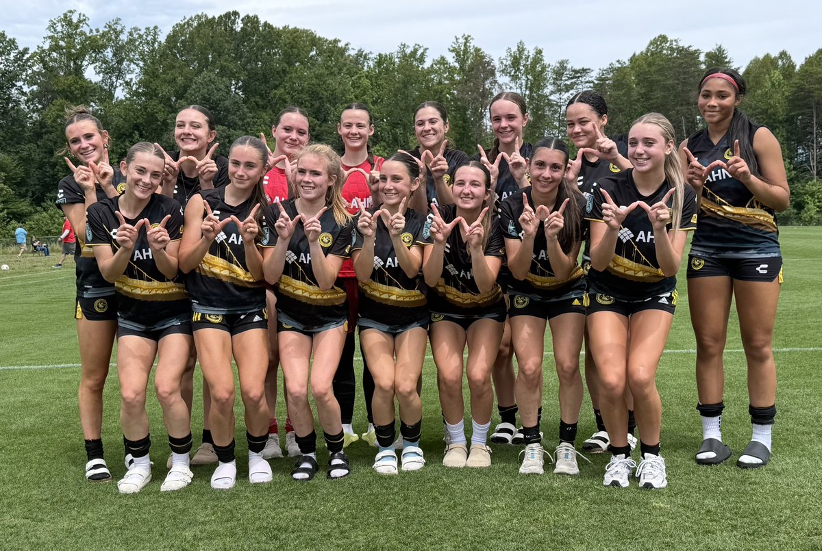 BrynnBusch75's tweet photo. Our team won yesterday 3-2, over FSA FC. Here is a clip of my game winning goal. Great team win for us

Today we play LA Breakers at 10am on Field 17. Come watch us play! 

@HoundsAcademy @ImCollegeSoccer @ImYouthSoccer @PrepSoccer @TheSoccerWire @RotzyJ_37 @USYouthSoccer @USYNT https://t.co/w23ZmuEPJ5