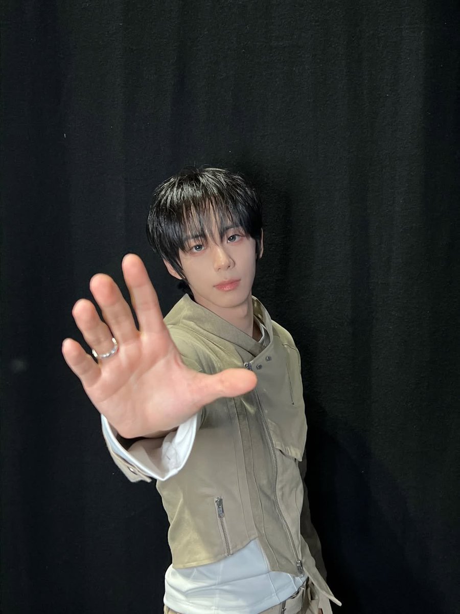 이데 tweet media