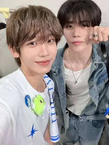 2/2) #AHOF #아홉 #장슈아이보 #ZHANG_SHUAIBO #张帅博 #シュアイボ