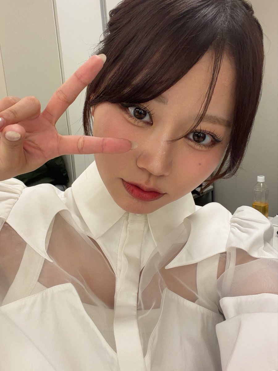 ayaka0131_'s tweet photo. この後22時30分頃〜
フジテレビ「Mr.サンデー」に出演します🙂‍↕️💖
生放送どきどきみてねん！ https://t.co/pRZTyg36WP