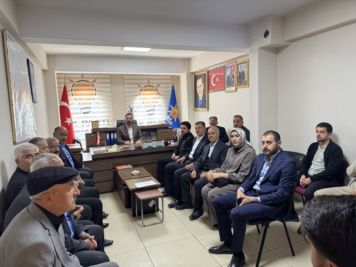 ak_gurp's tweet photo. Aylık daraltılmış ilçe danışma meclisi toplantımızı gerçekleştirdik.
@SamilogluFaruk @Recep_ayd25 
@abuyukgumus @MustafaAlkayis https://t.co/R4IGwkk0Ti
