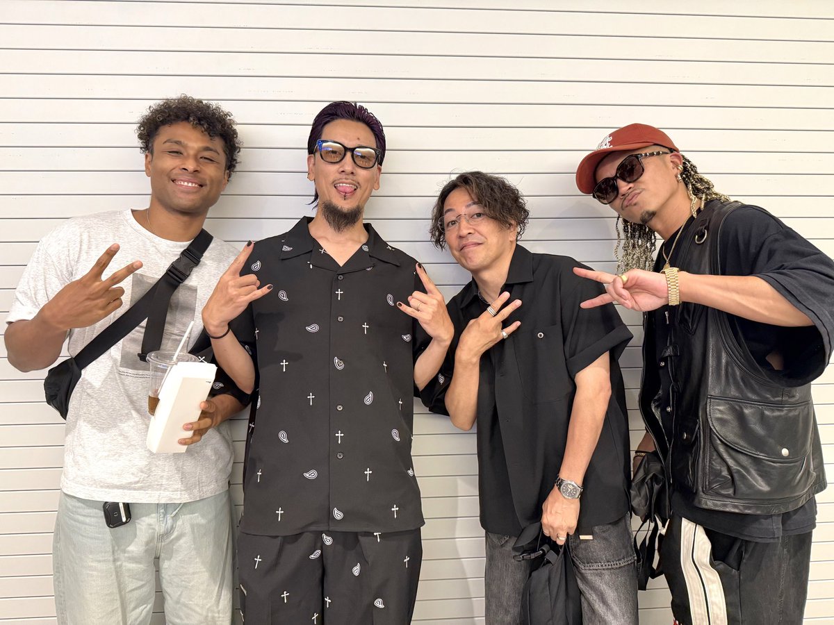 nmfullnelson's tweet photo. VISTYの作詞してるgbとも会場で会えたー！

悪漢奴等とVISTYは2MAN SHOWも一緒にやってるからなんかアツい🔥 https://t.co/cTmxTJrLPV